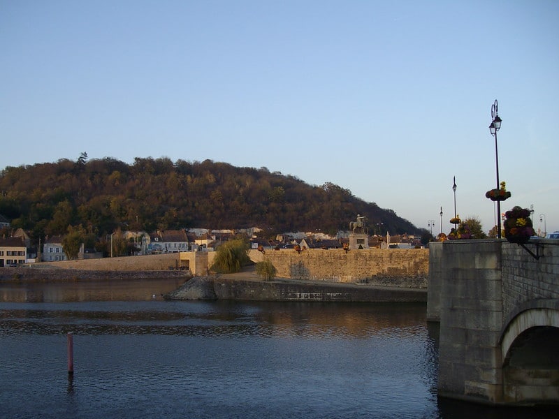 montereau fault yonne societe archivage
